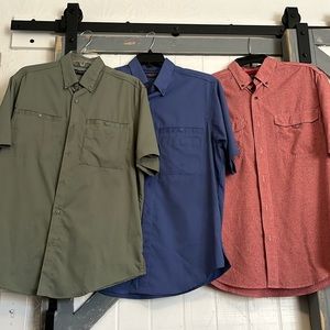 Lot of 3 men's lightweight breathable short sleeve blues. Size M